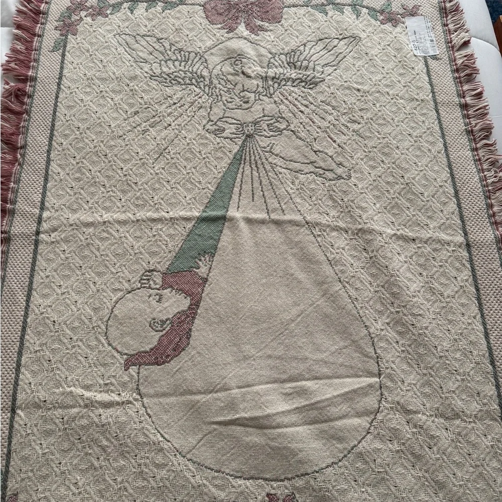 Angel Design Woven Throw Blanket - Cream and Green